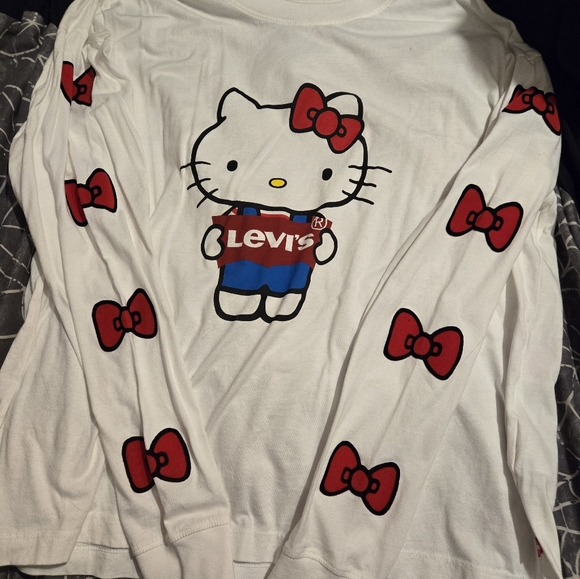 Levi x Hello Kitty long sleeve shirt - Picture 1 of 2